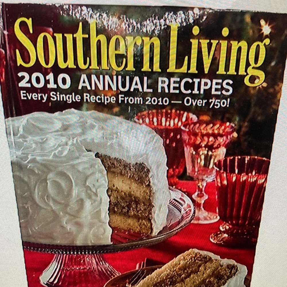 Southern Living 2010 Annual Recipes Cookbook - Festive Red and White